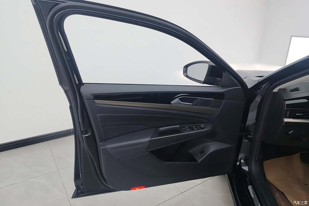 Volkswagen Passat, 2021 7