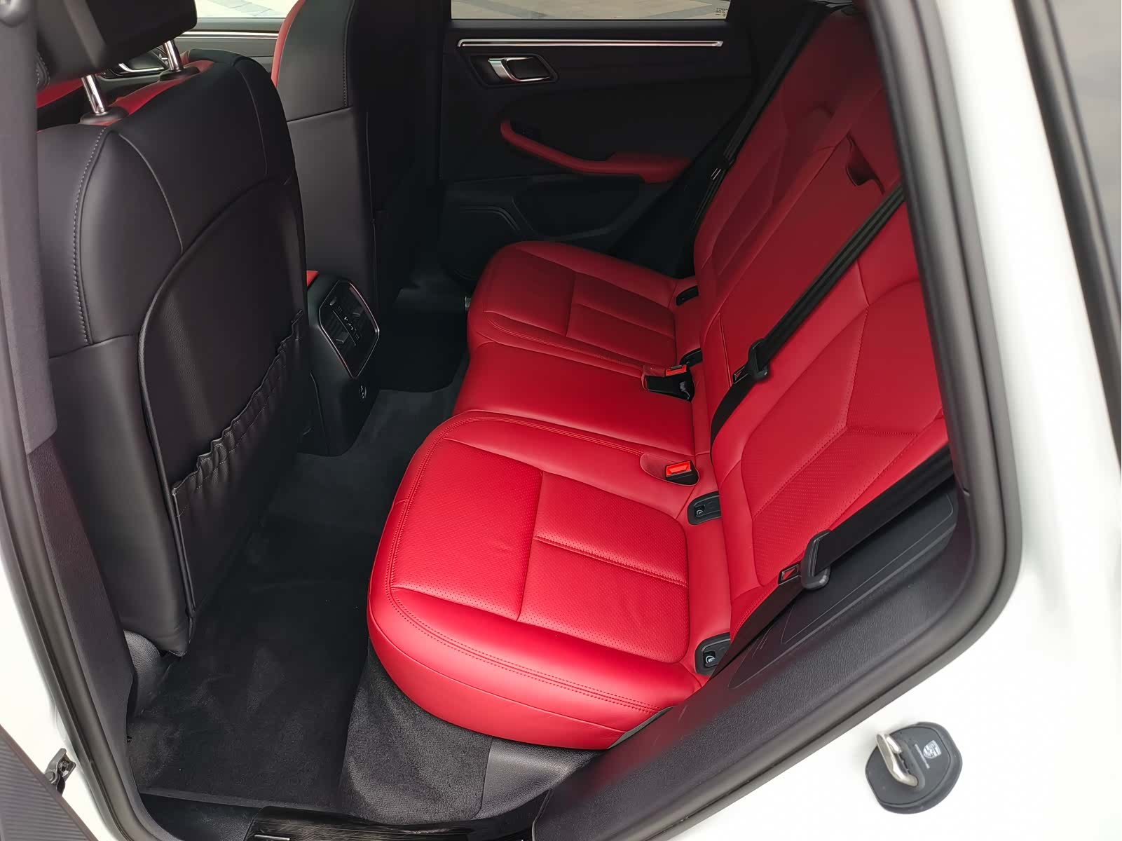 Porsche Macan, 2021 9