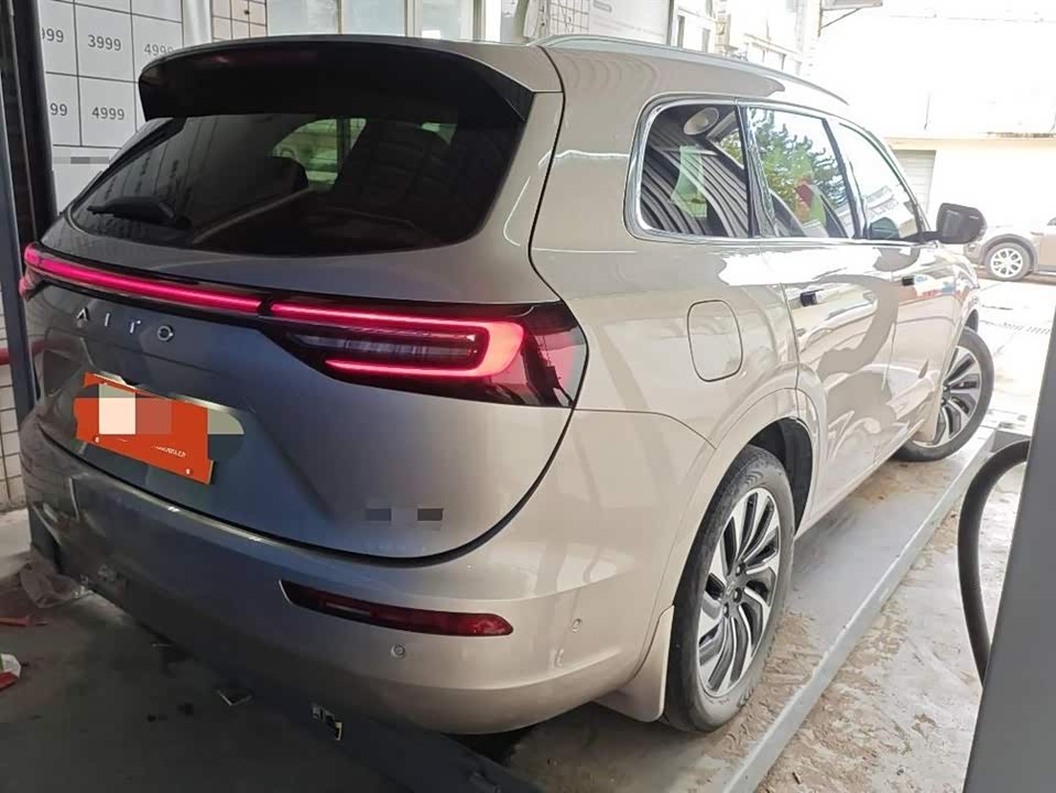 AITO Ask the world M7