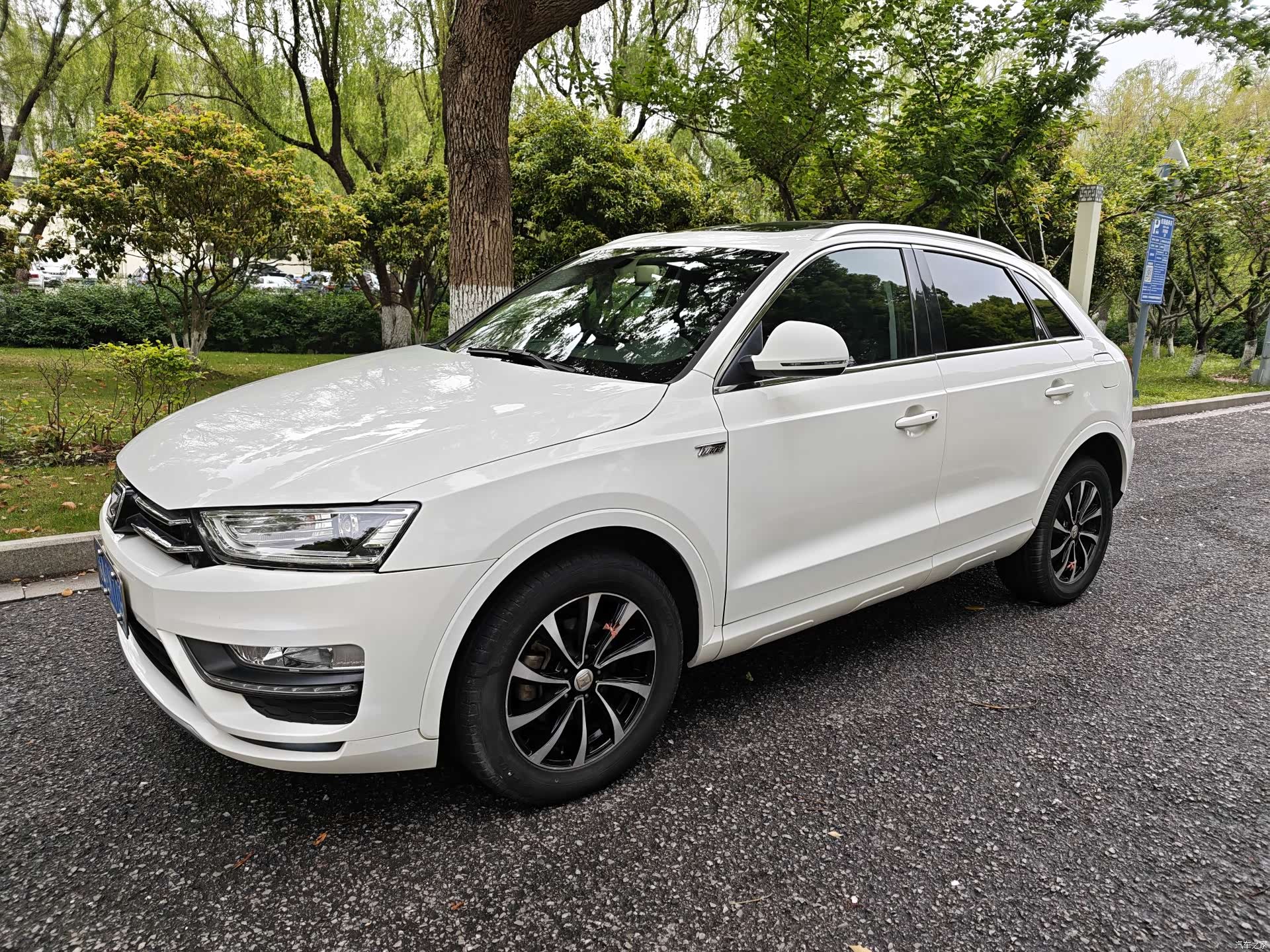 Zotye SR7, 2016 2