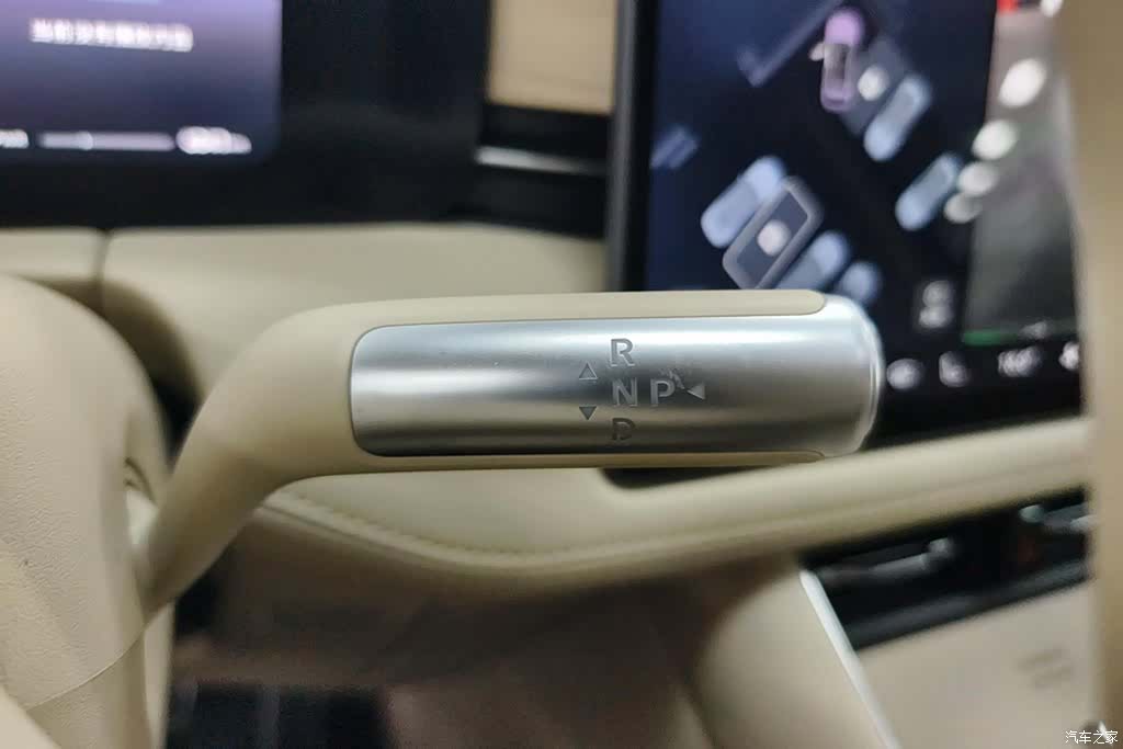 AITO M5, 2025 16