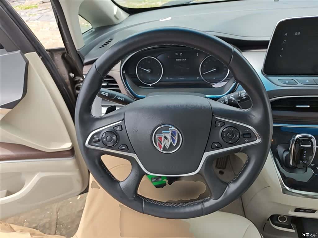 Buick GL8, 2022 11