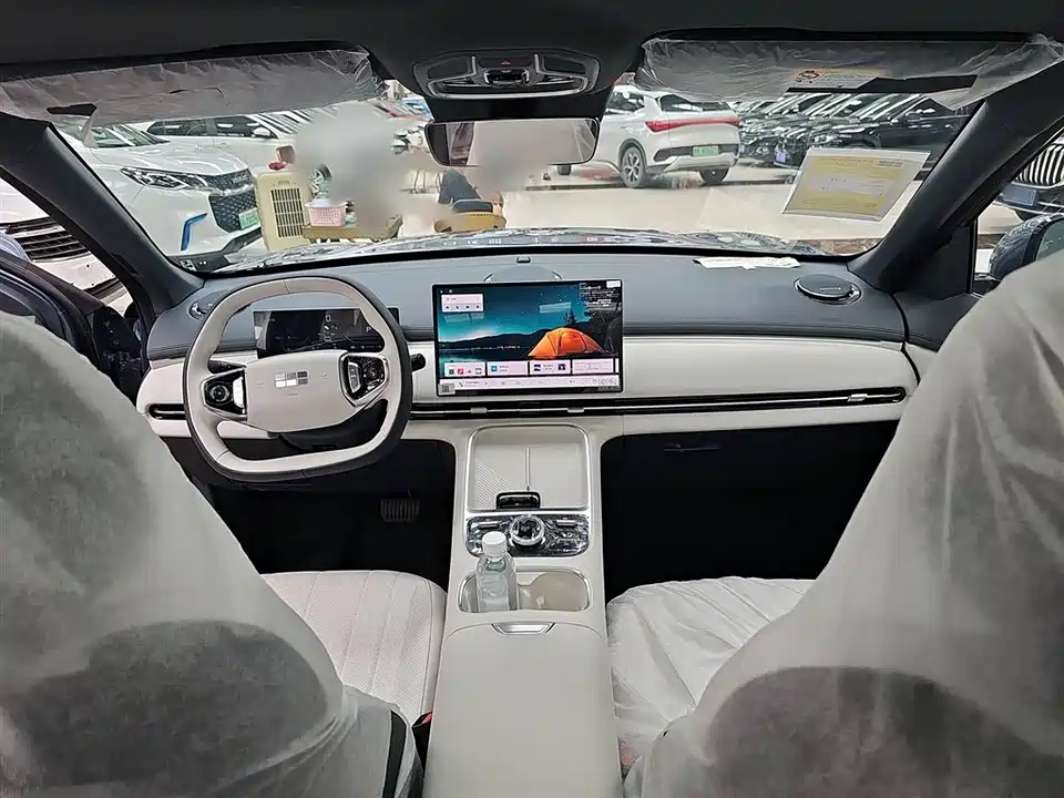 Geely Galaxy Galaxy Starship 7 EM-i