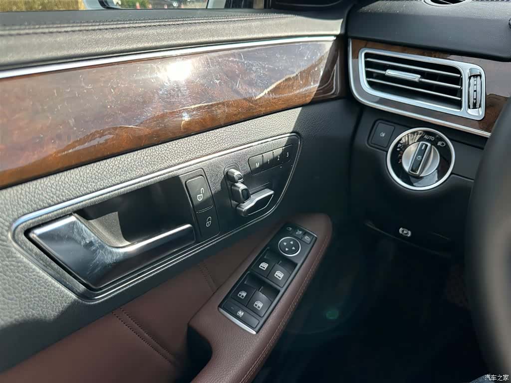 Mercedes-Benz E-Class, 2015 20