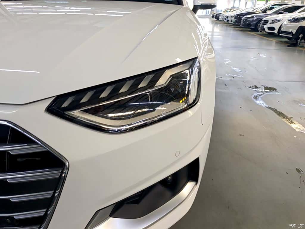 Audi A4L, 2021 24