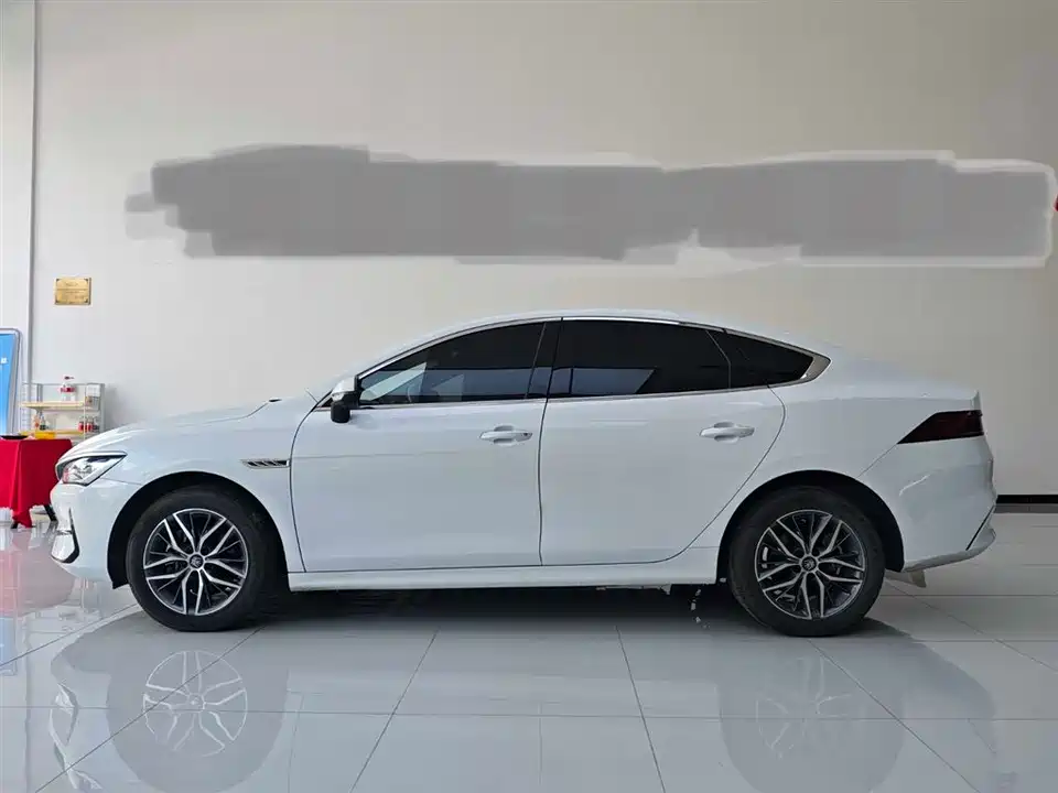 BYD Qin Yuan BYD Qin Yuan