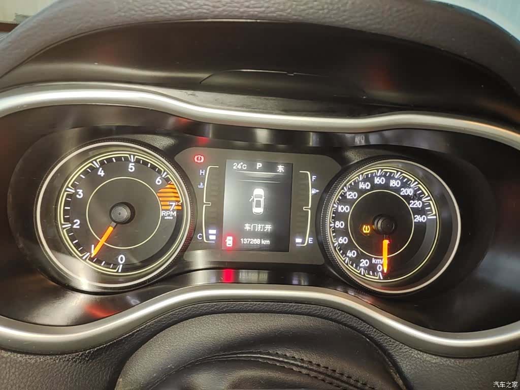 Jeep Cherokee, 2016 12