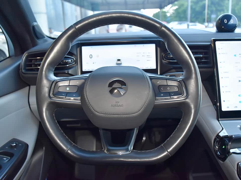 NIO EC6