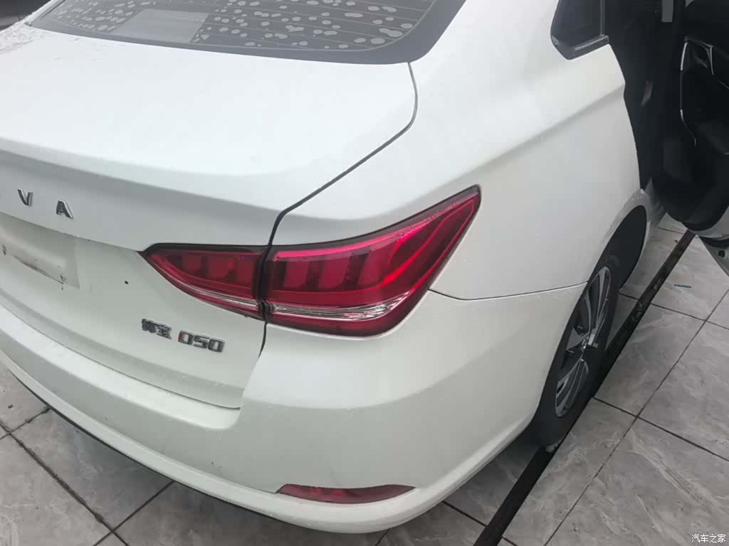 BAIC D50, 2018 8