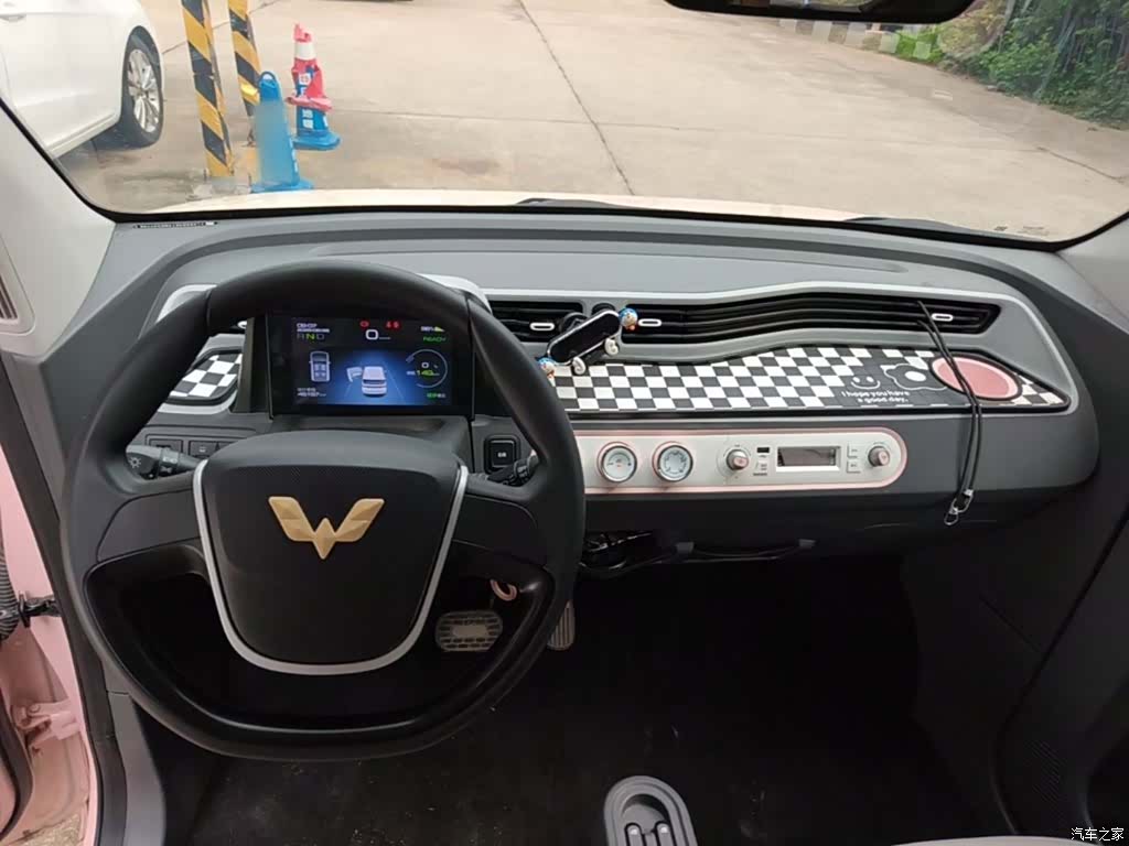 Wuling MINIEV, 2021 10