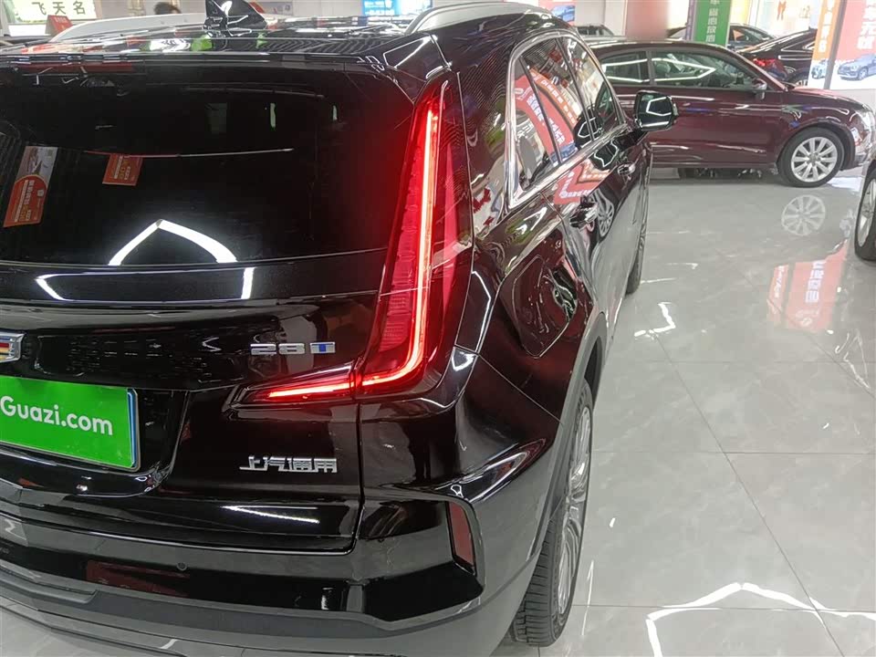 Cadillac XT4