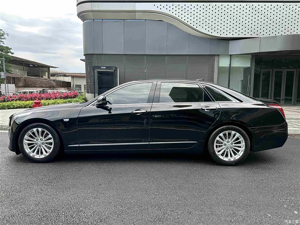 Cadillac CT6, 2018 10