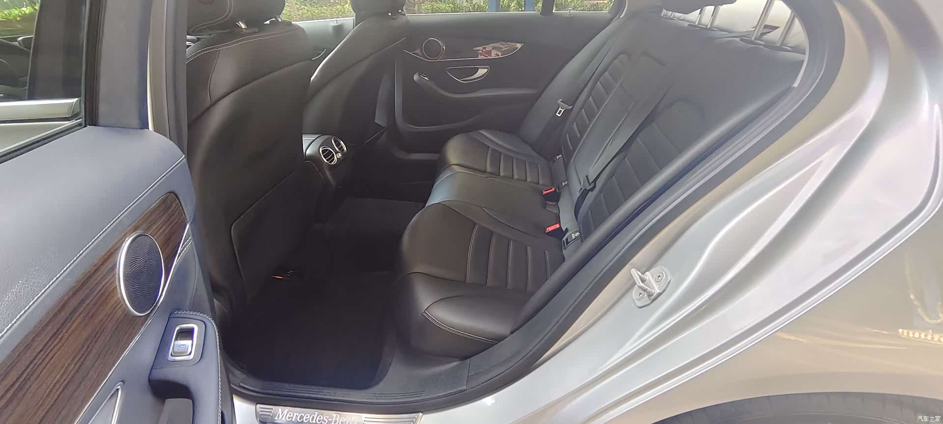 Mercedes-Benz C-Class, 2015 23
