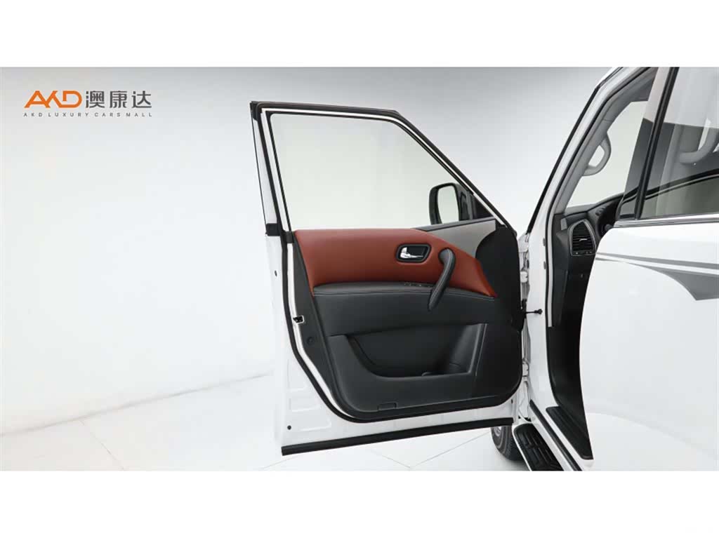 Nissan Patrol, 2019 11