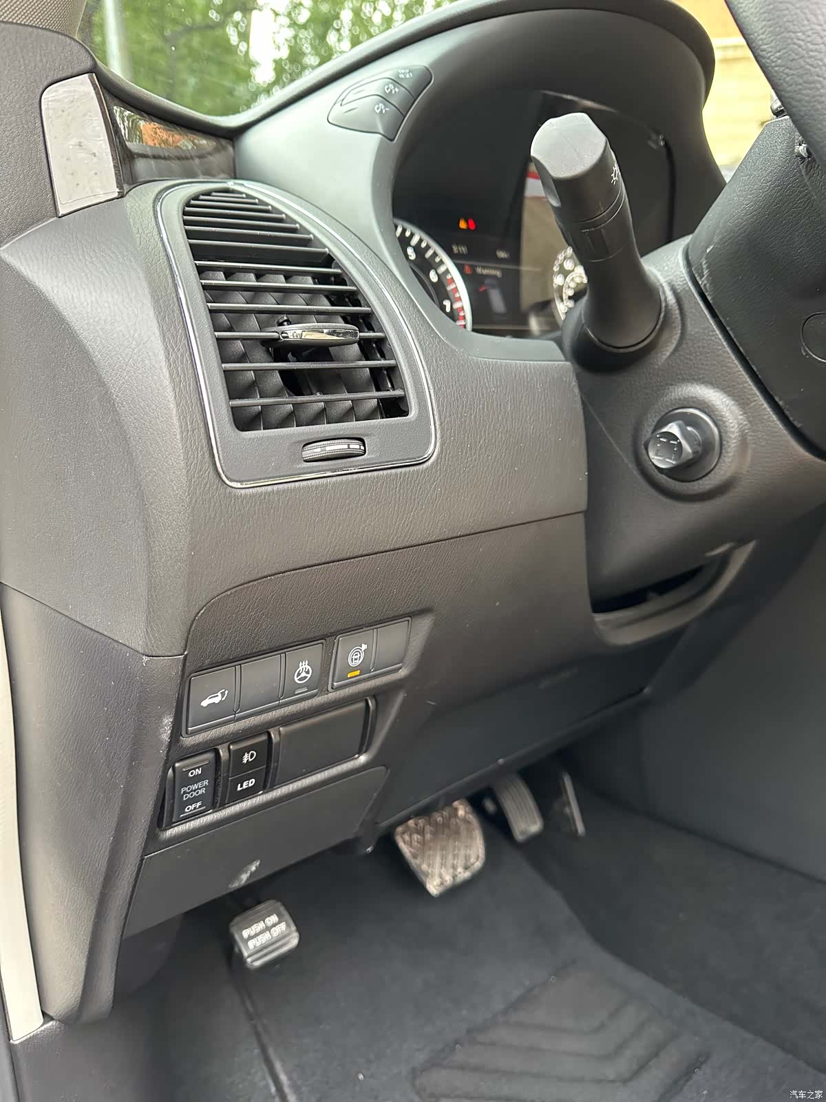 Nissan Patrol, 2022 9