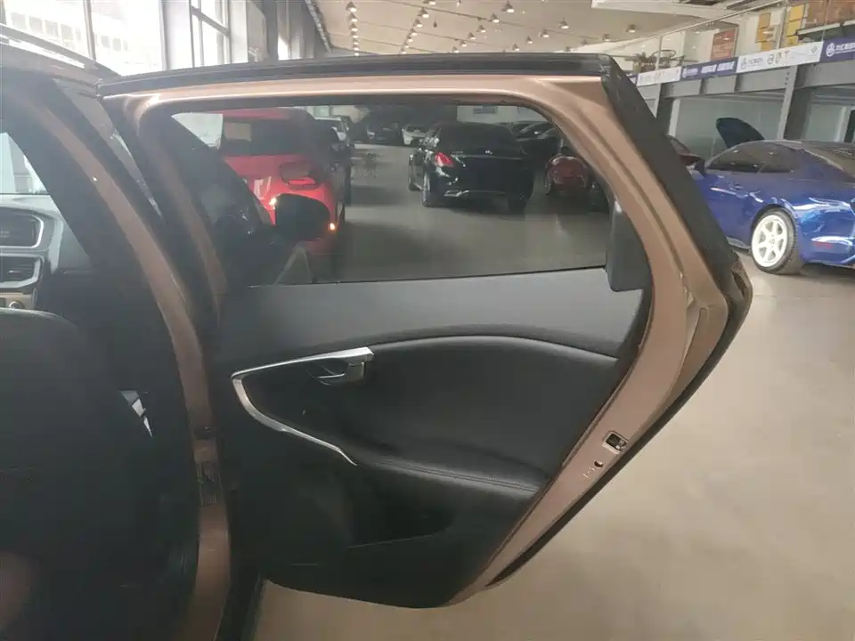 Volvo V40 Volvo V40