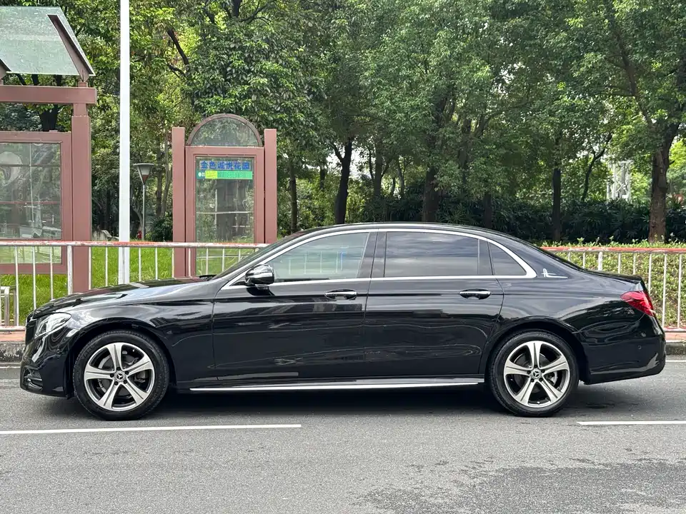 Mercedes-Benz E-class Mercedes-Benz E-class
