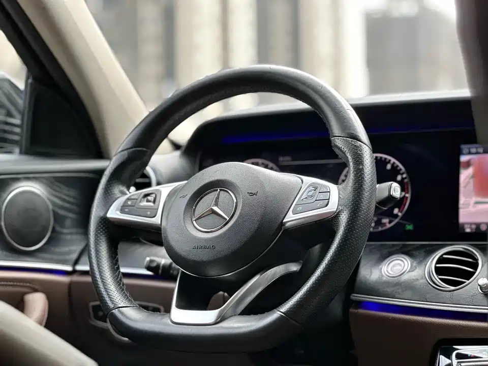 Mercedes-Benz E-class Mercedes-Benz E-class