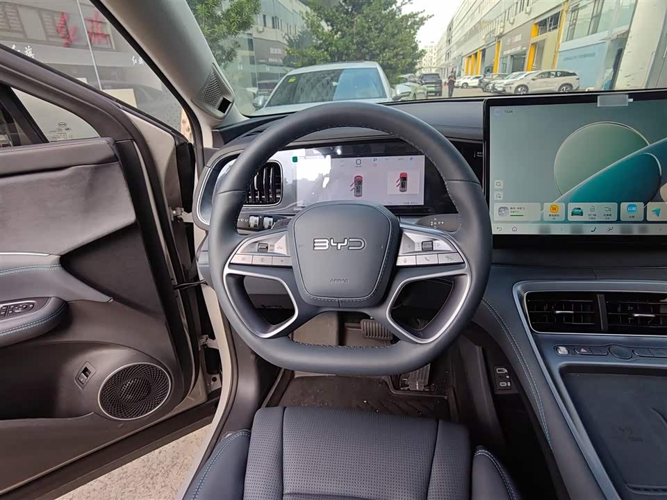 BYD Sea Lion 07 DM-i