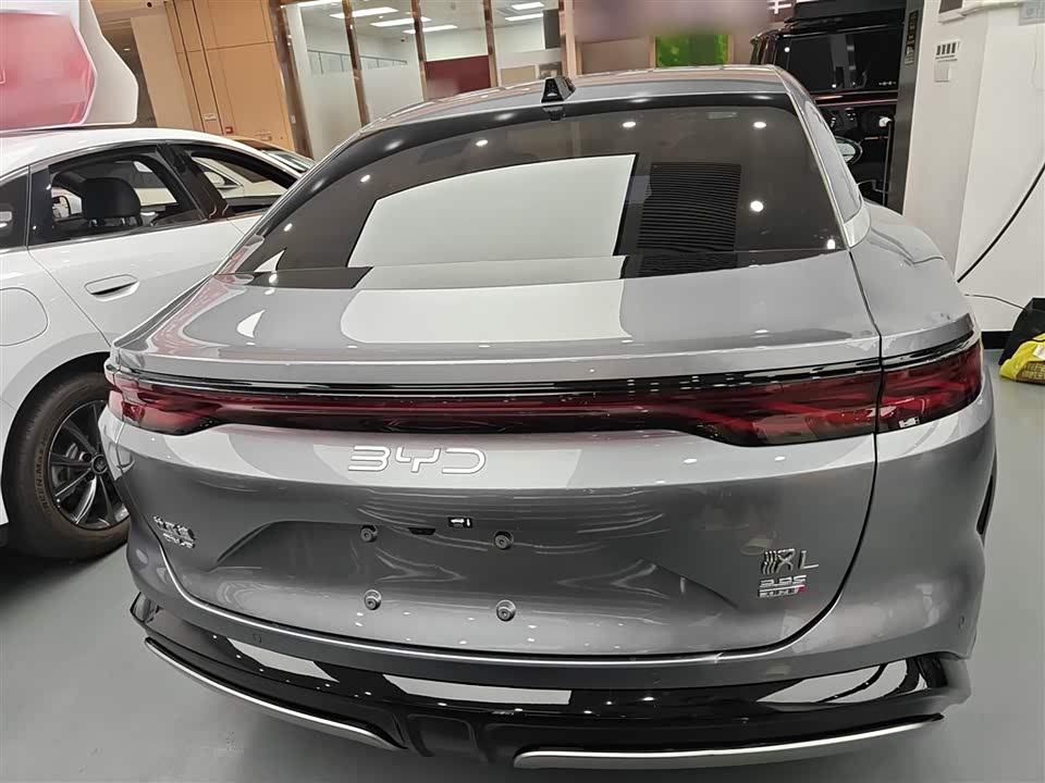 BYD Han L