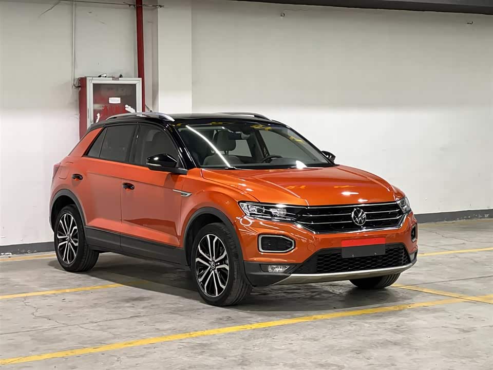 Volkswagen T-ROC exploring Songs