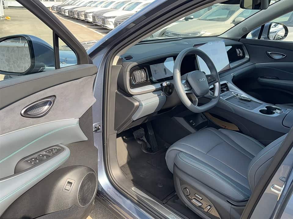 BYD Sea Lion 07 DM-i