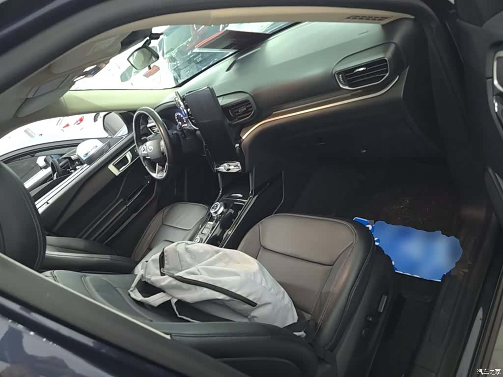 Ford Explorer, 2020 25