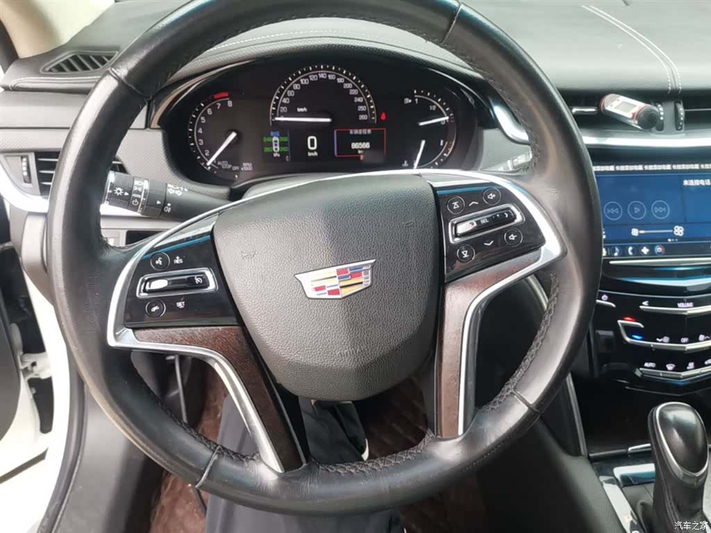 Cadillac XTS, 2018 11