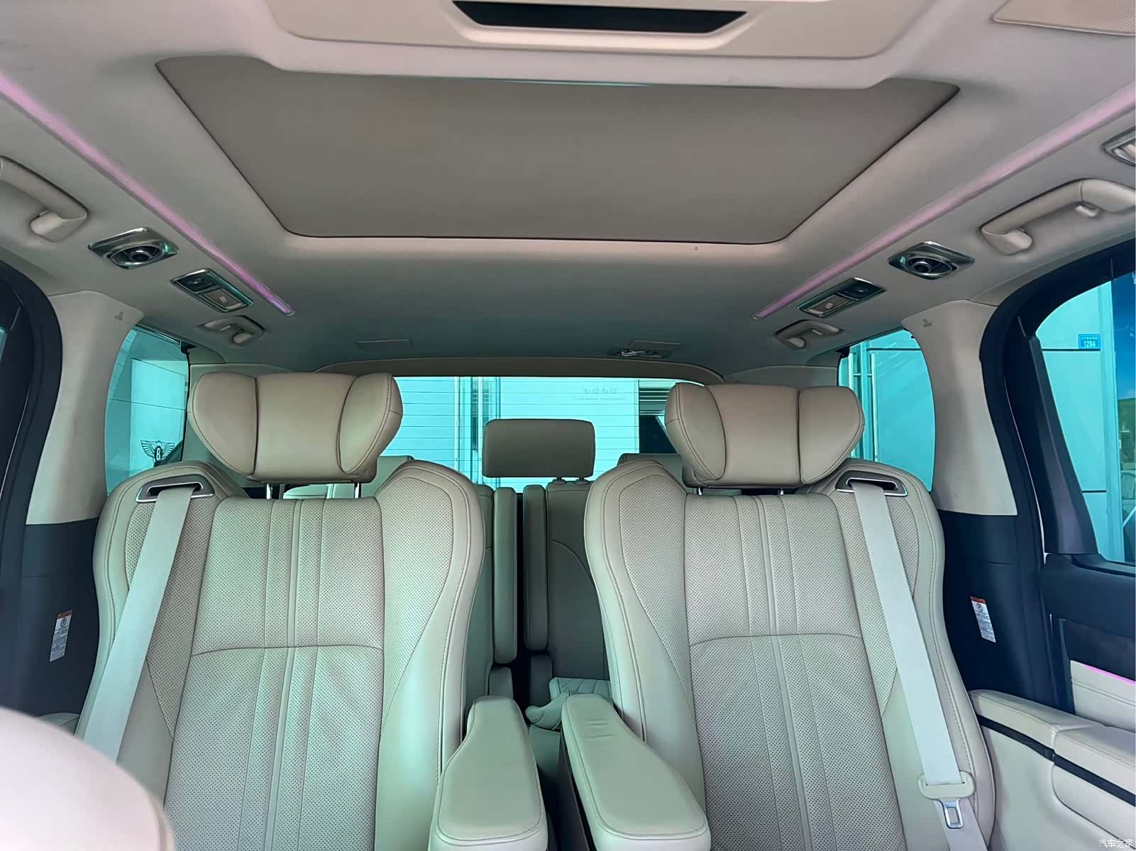 Toyota Alphard, 2020 15