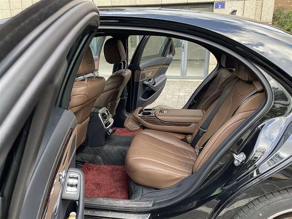 Mercedes-Benz S-class Mercedes-Benz S-class