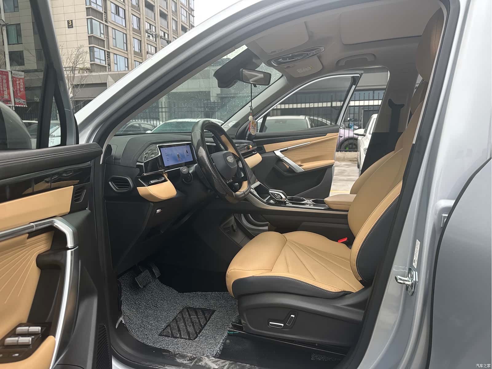Geely Boyue, 2024 все фото
