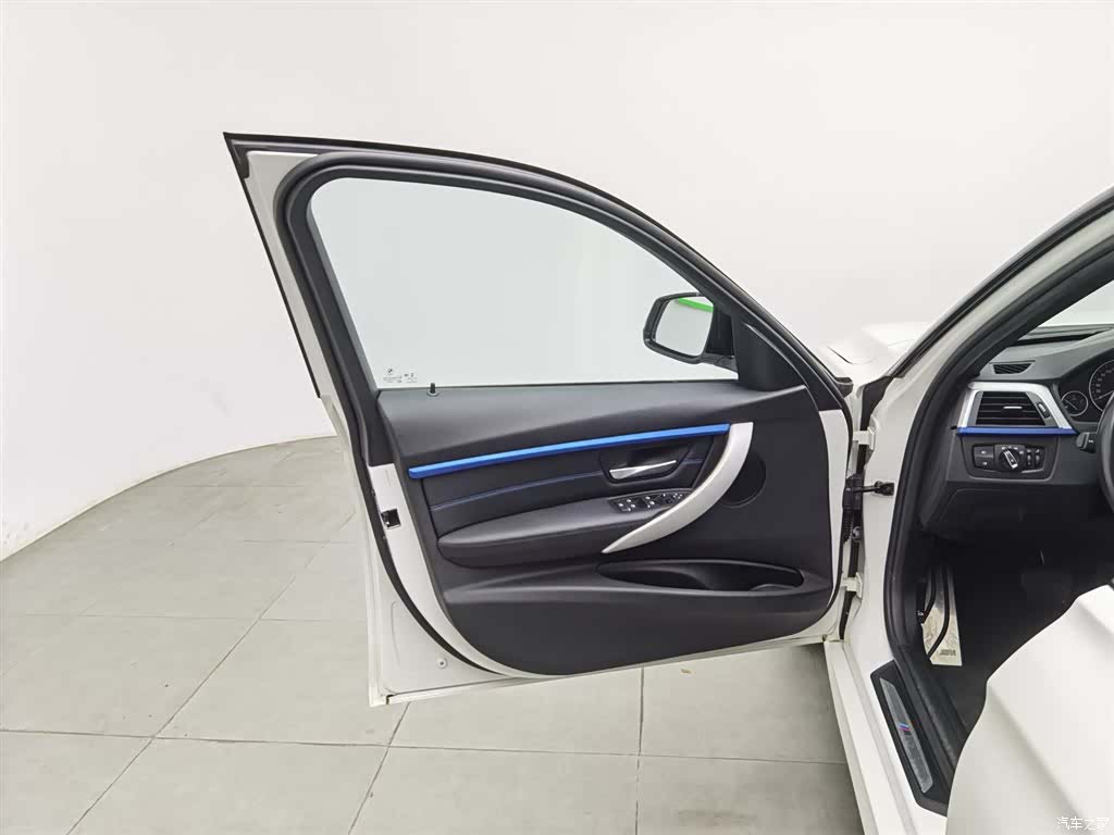 BMW 3 Series, 2018 8