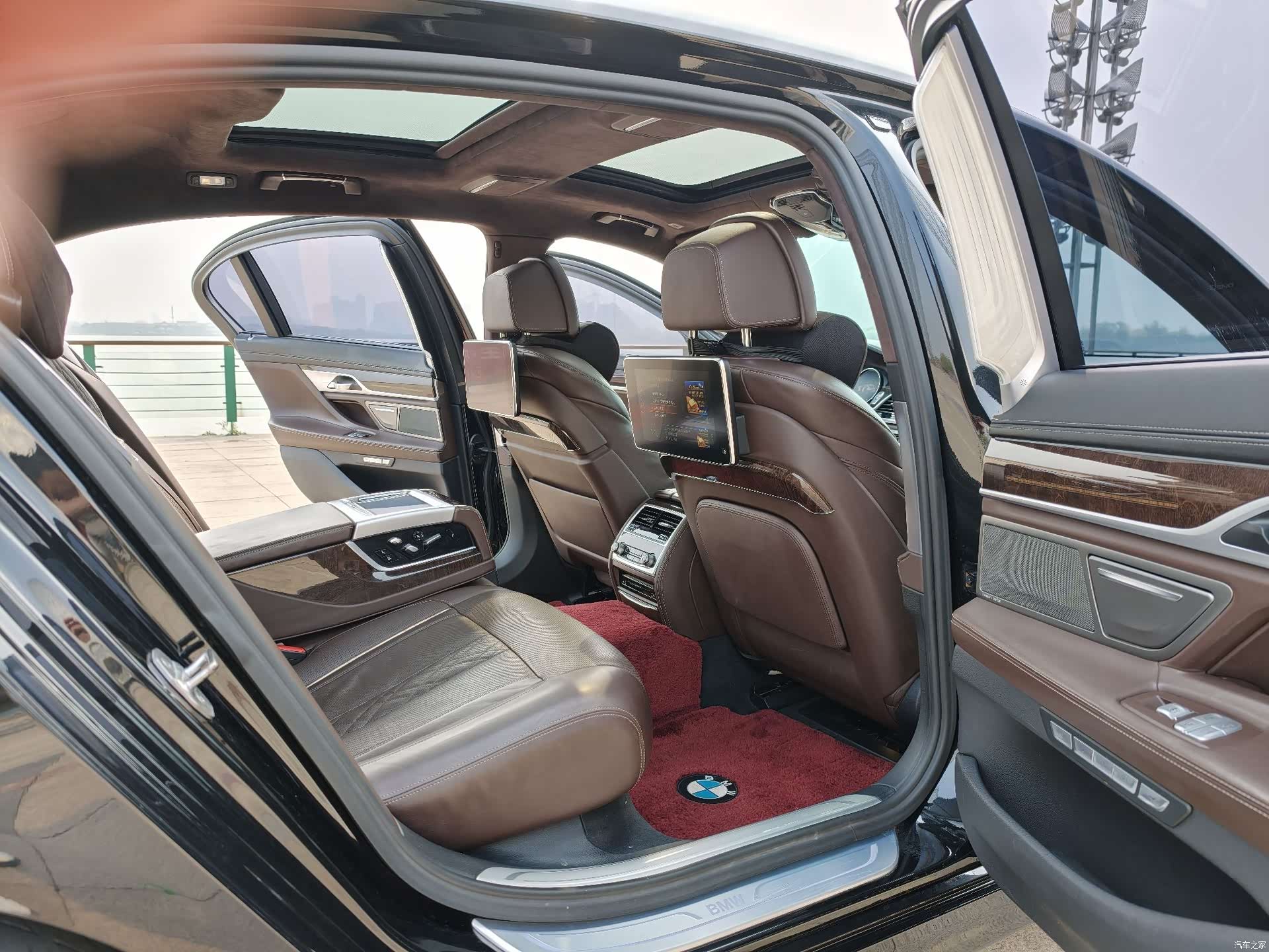 BMW 7 Series, 2017 12
