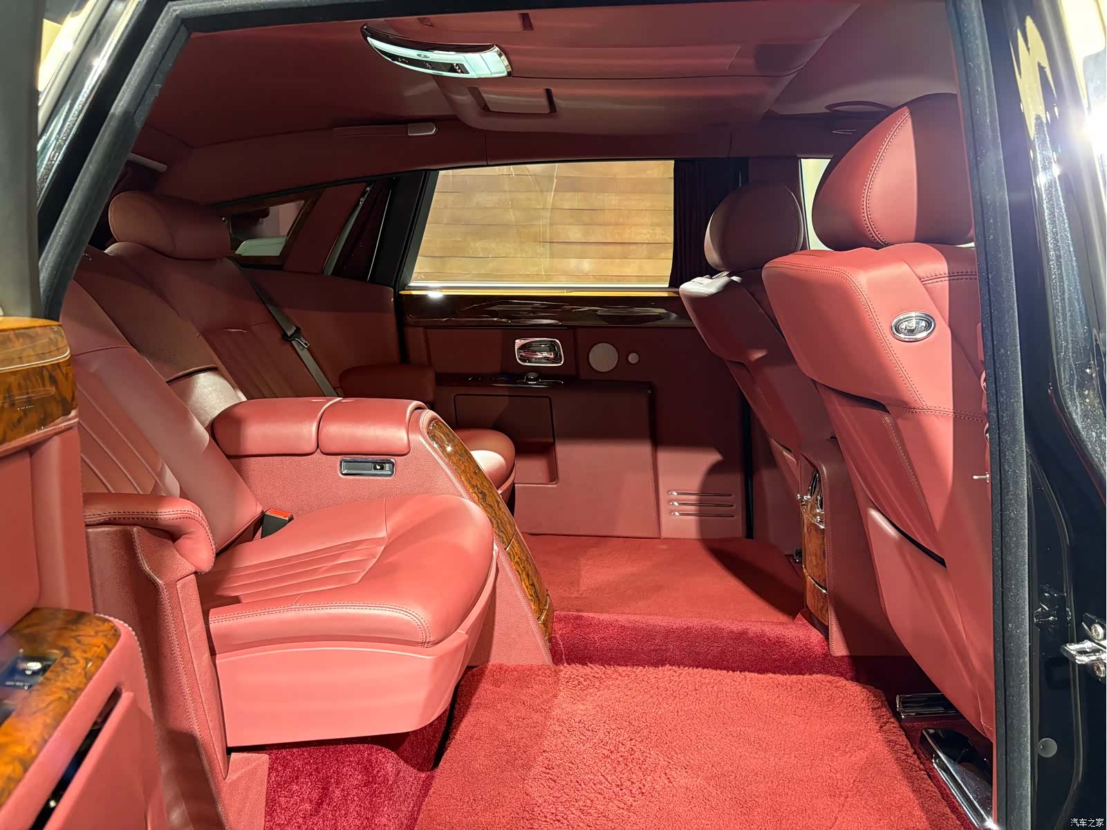 Rolls-Royce Phantom, 2012 21