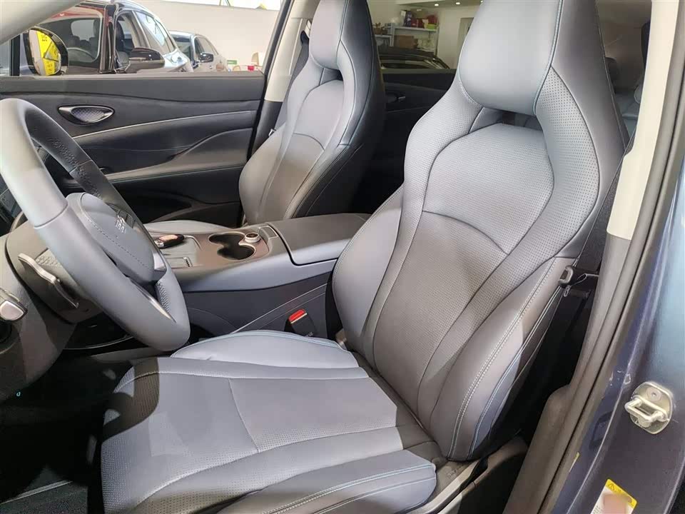 BYD Sea Lion 07 DM-i