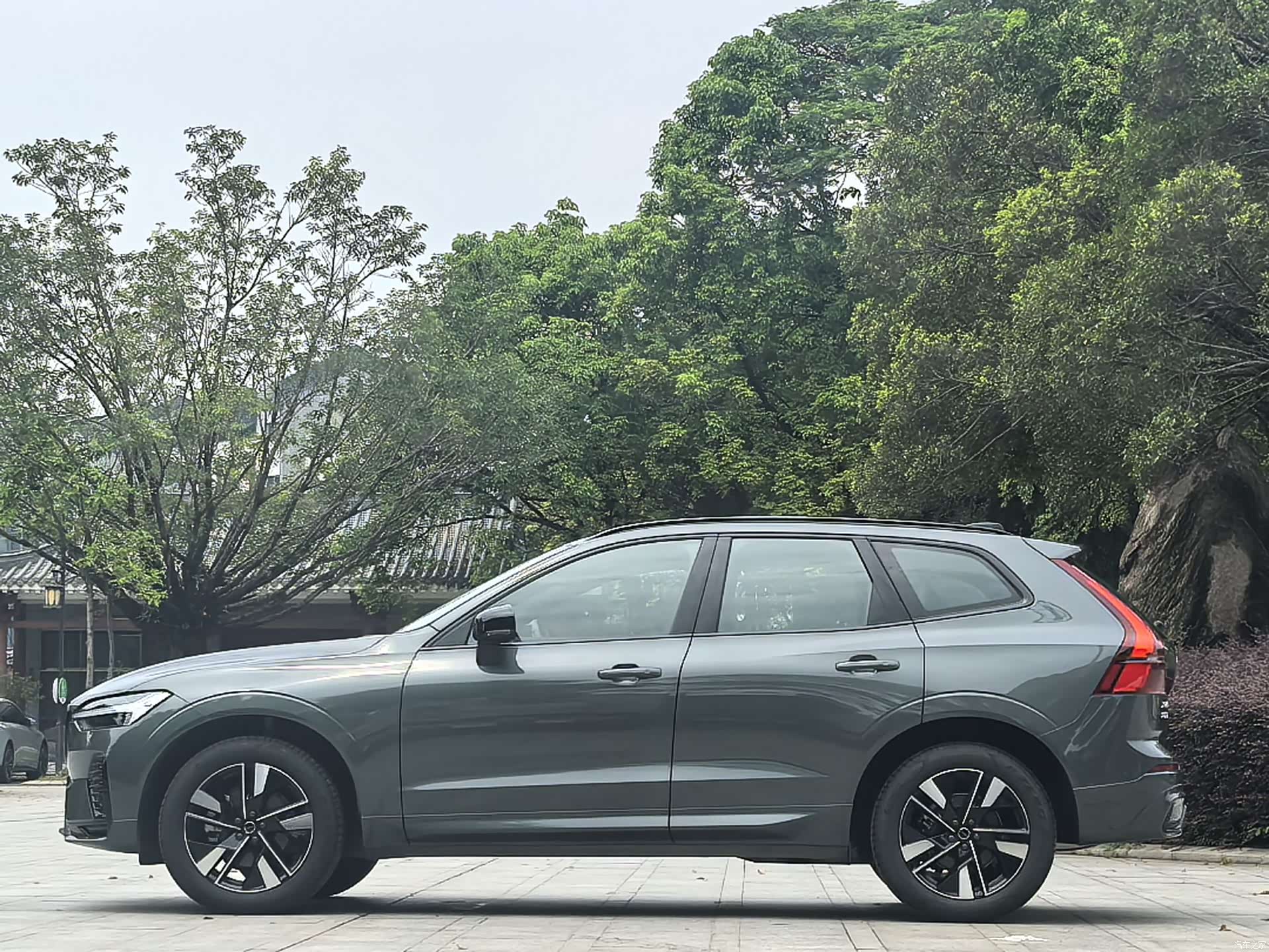 Volvo XC60, 2025 8