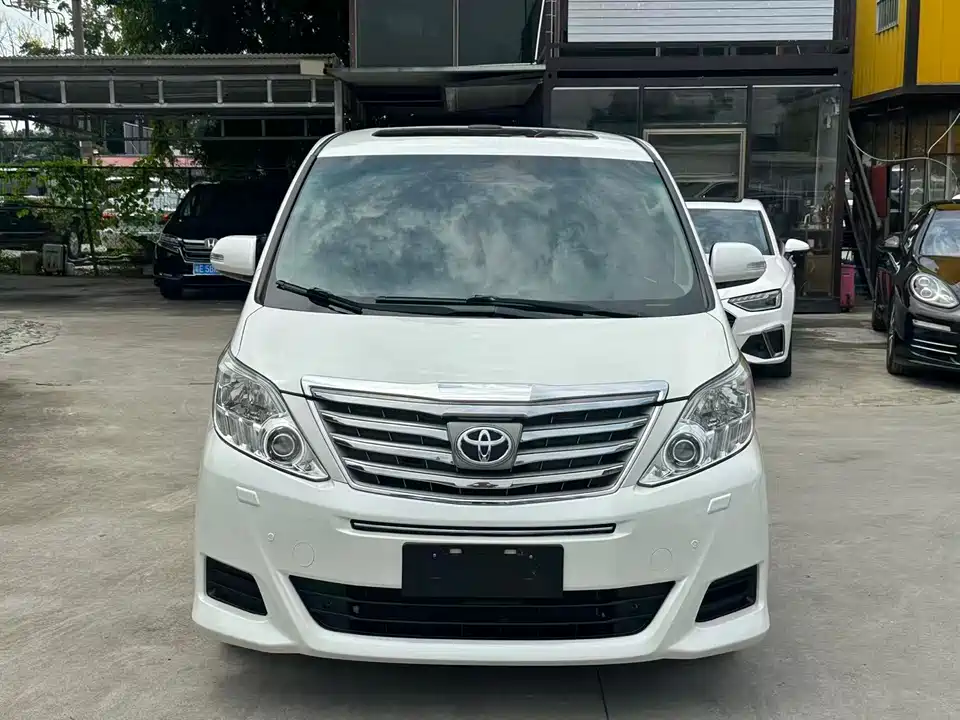 Toyota Elfa