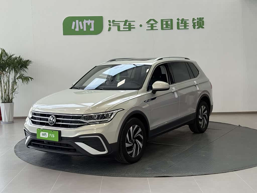 Volkswagen Tiguan L