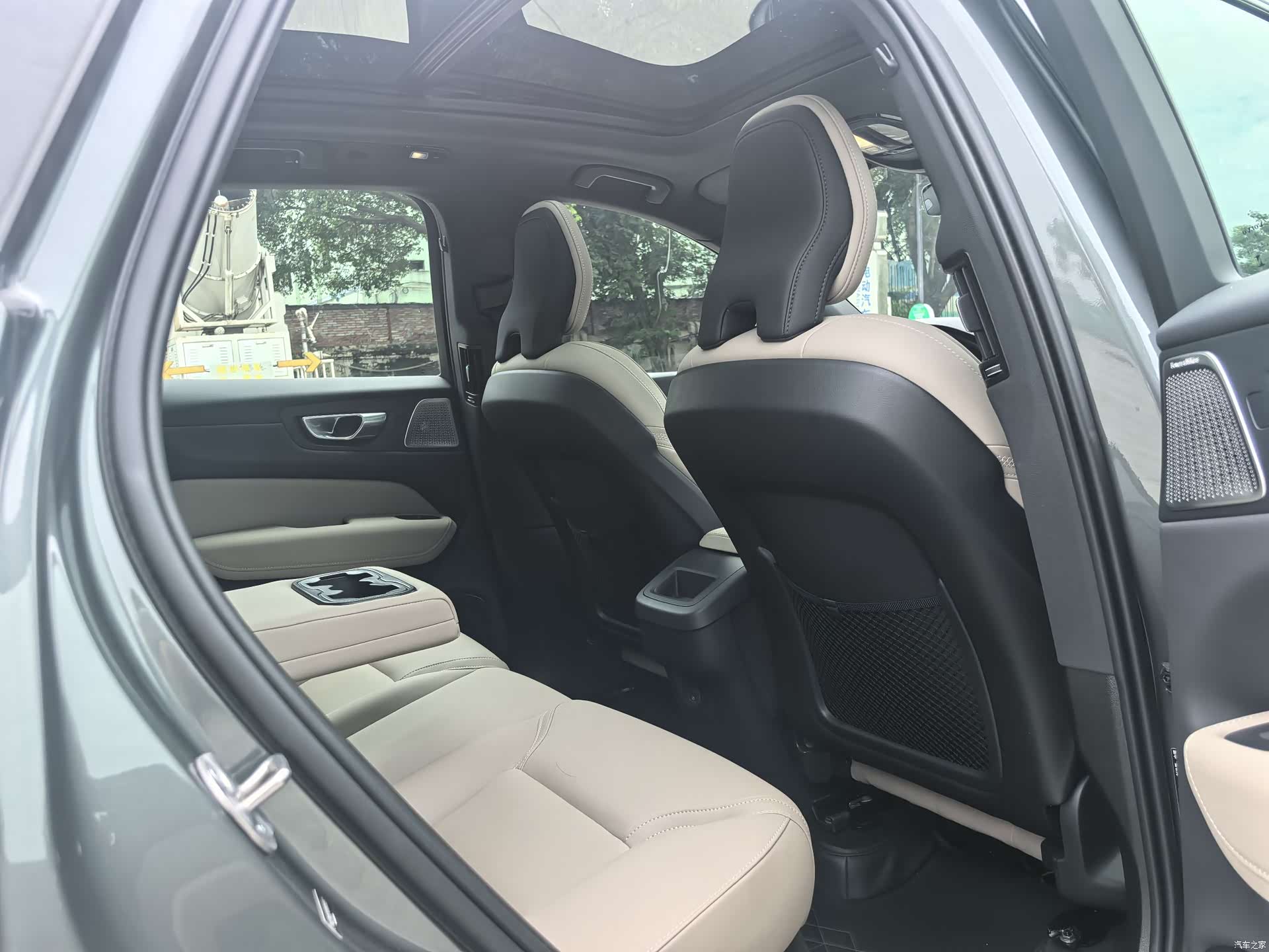 Volvo XC60, 2025 15