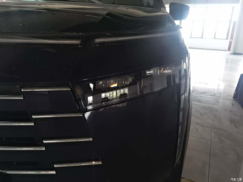 Trumpchi E8, 2024 15
