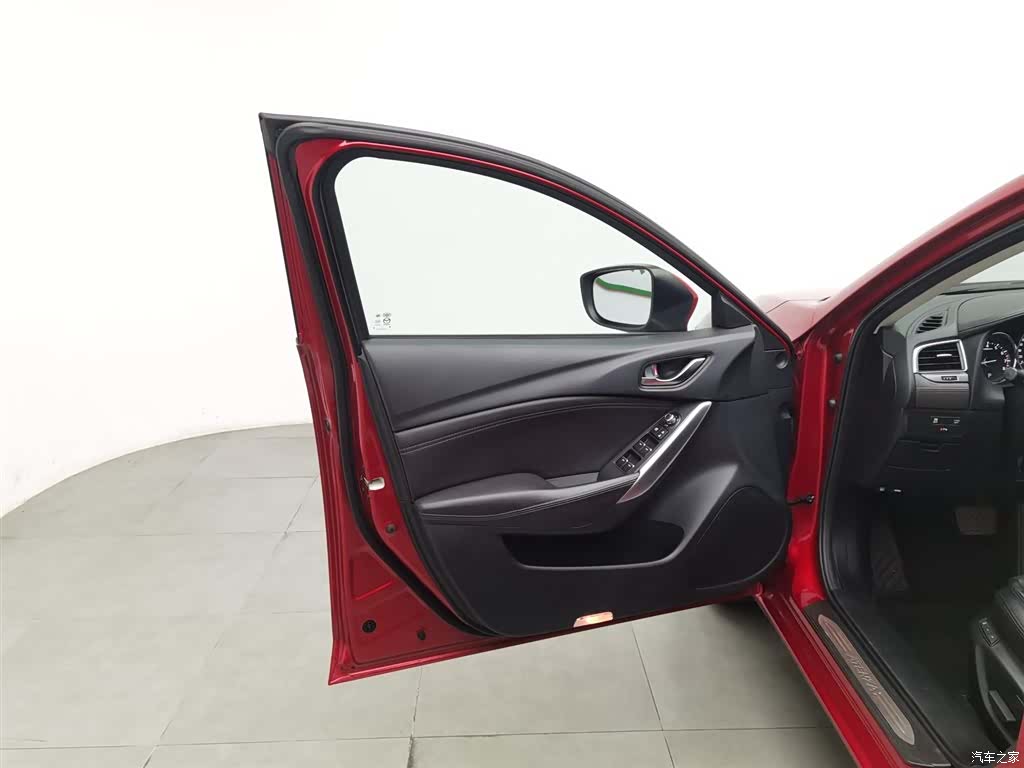 Mazda Atenza, 2017 8