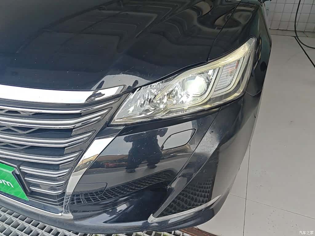 Toyota Crown, 2016 18