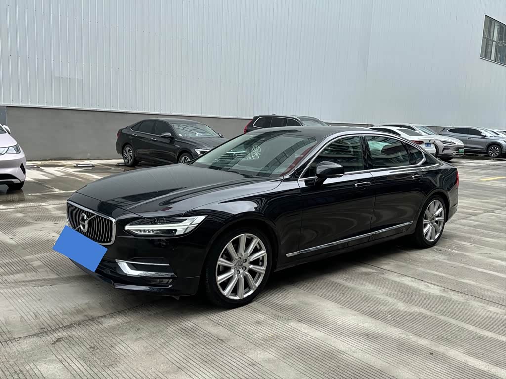 Volvo S90