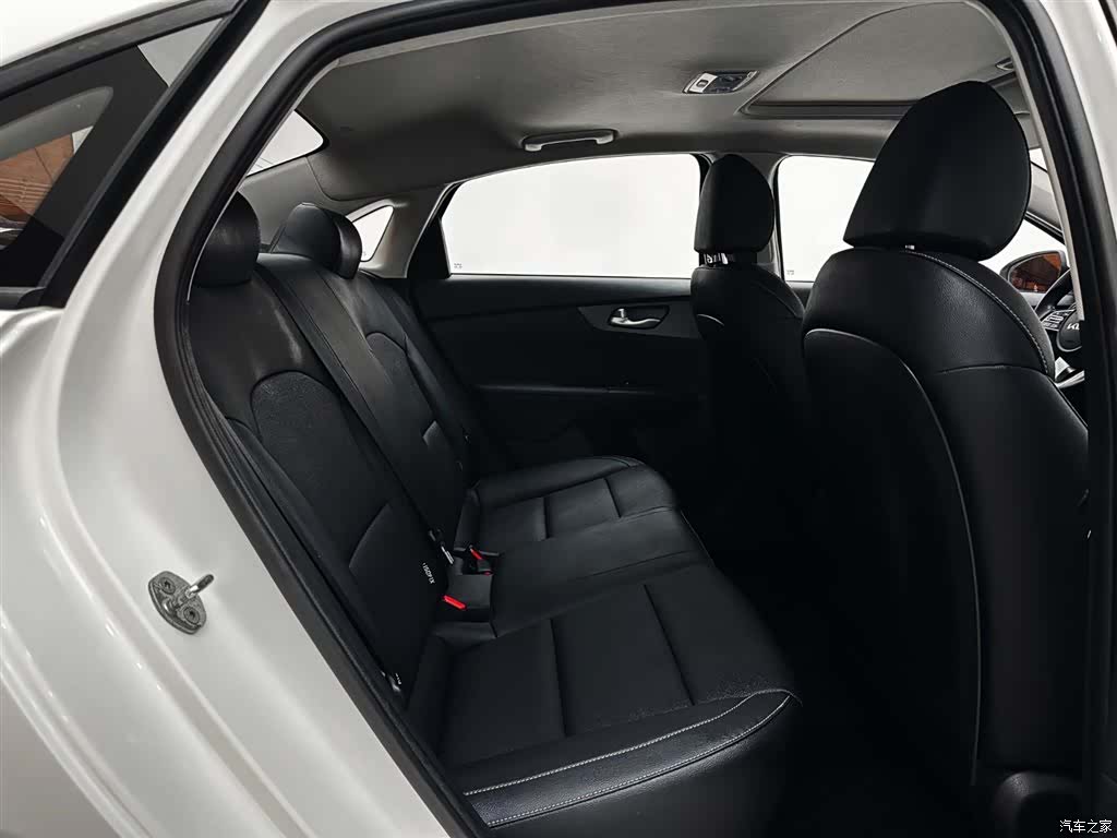 Kia K3, 2023 13