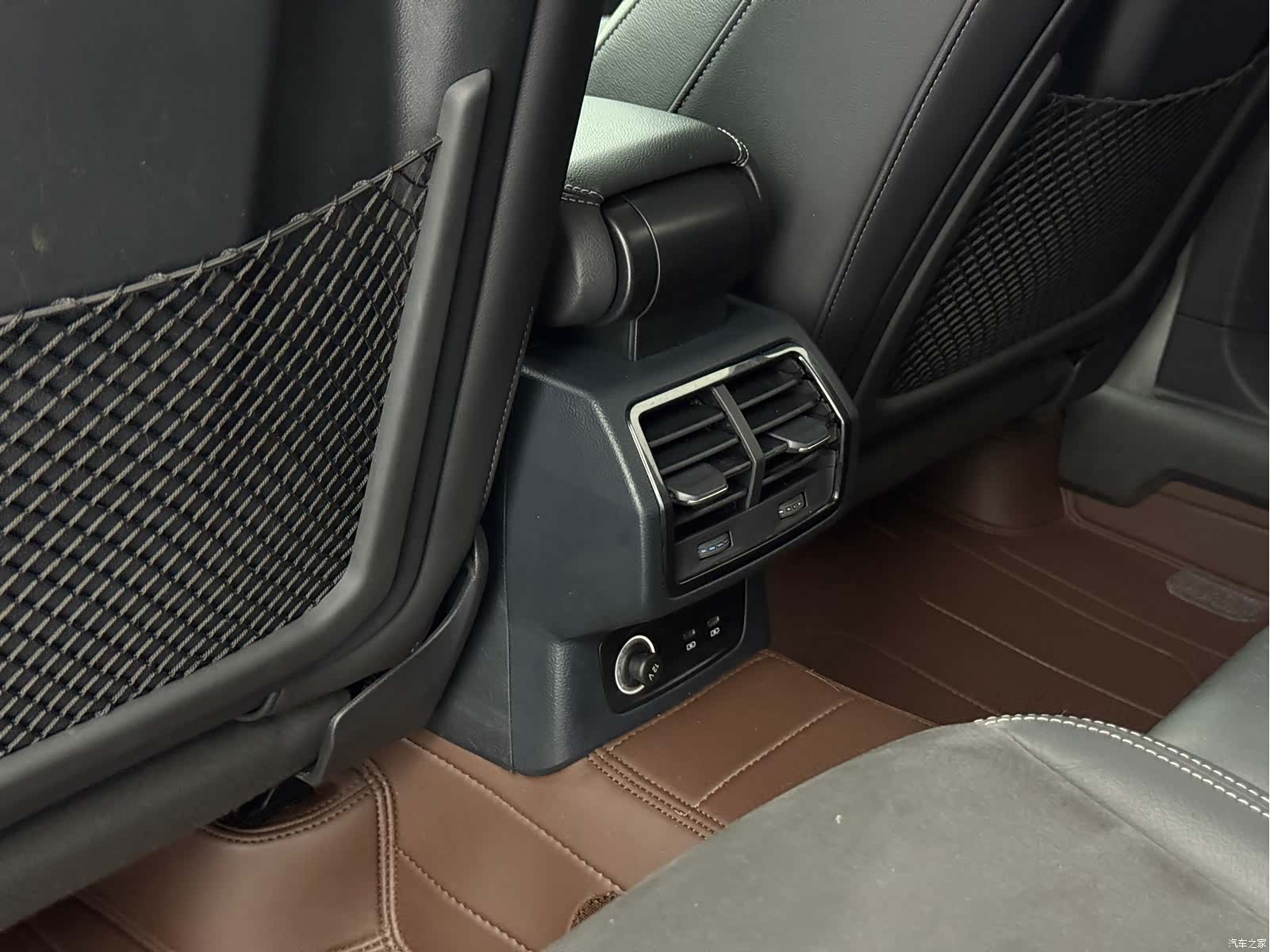 Audi Q3, 2022 16