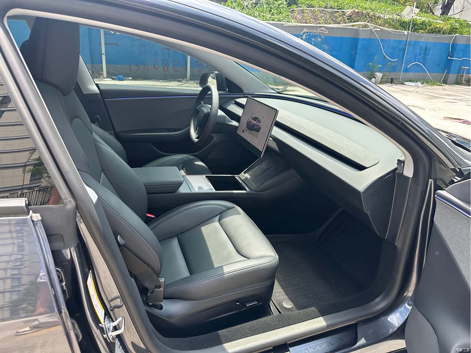 Tesla Model 3, 2025 9