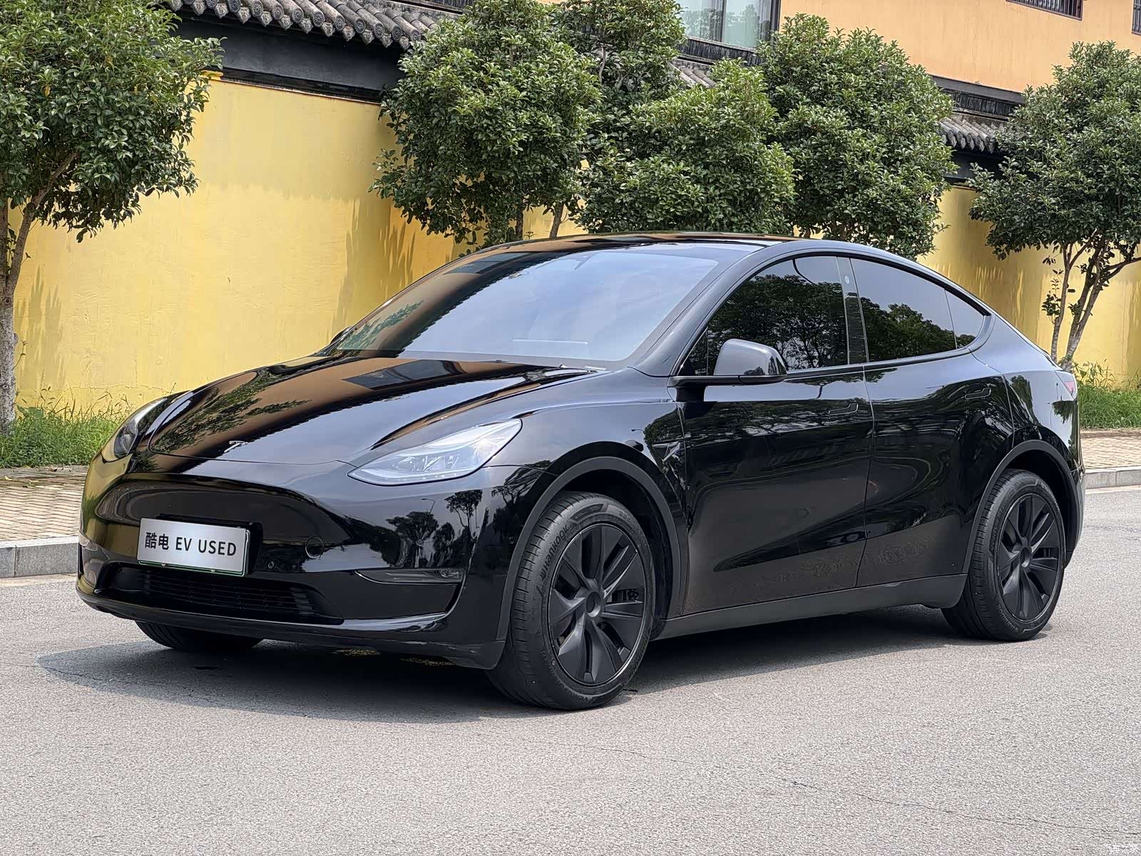 Tesla Model Y, 2023 2