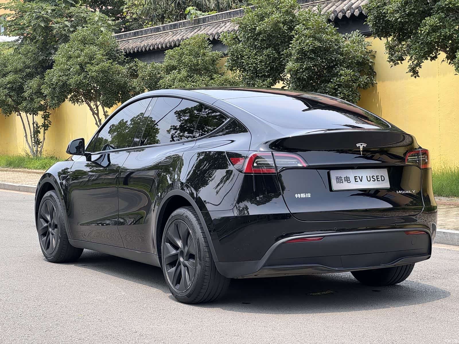 Tesla Model Y, 2023 6