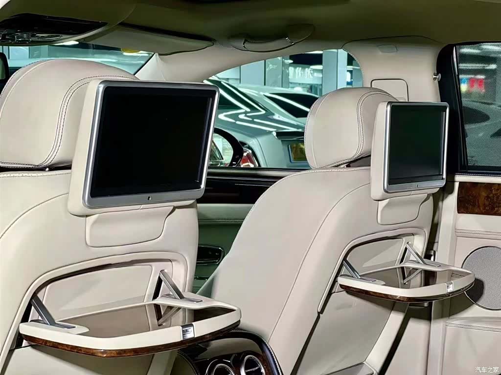 Bentley Flying Spur, 2017 7