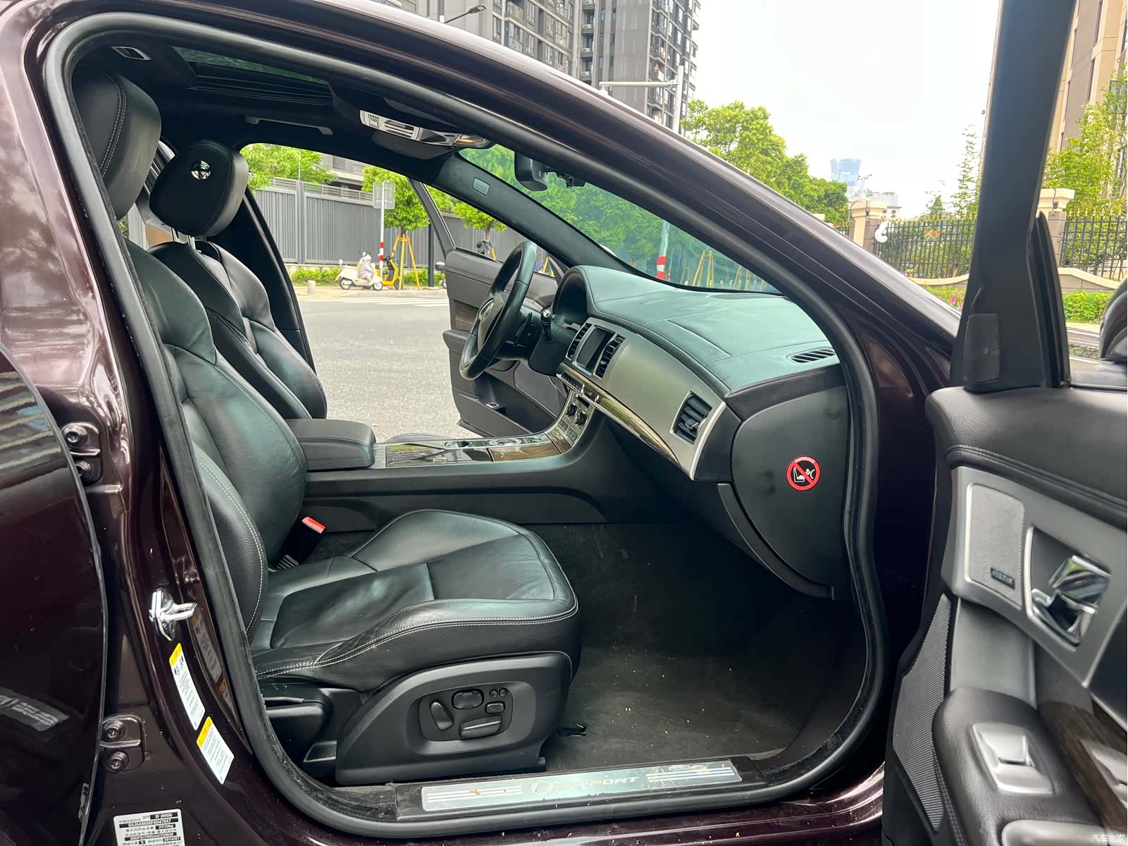 Jaguar XF, 2015 13